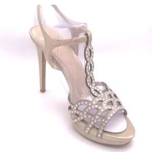 🫶VINCE CAMUTO🫶 METALLIC STUD BLING STRAPPY “CHRISTIANA” PLATFORM SANDALS EUC🔥